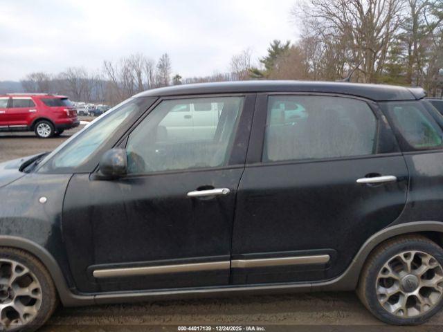 FIAT 500L Trekking Image 11